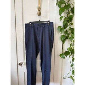Haggar men’s size 33 X 30 blue professional pants